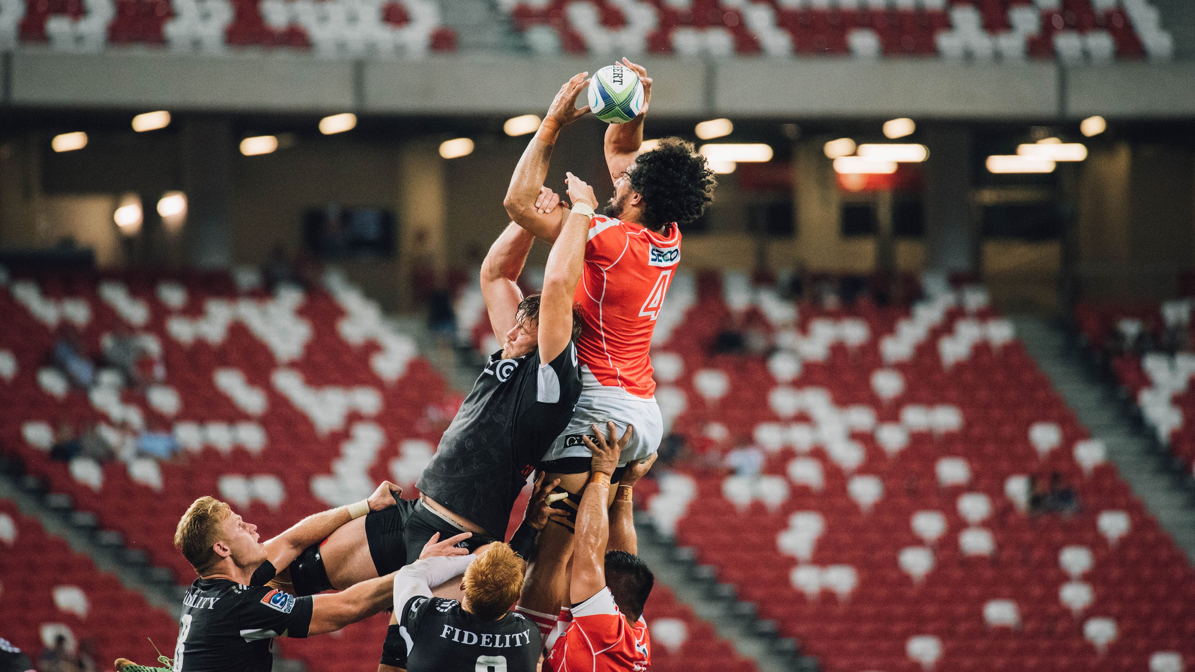 “西甲赛场热血沸腾：激情对抗不断升级”，西甲视频集锦